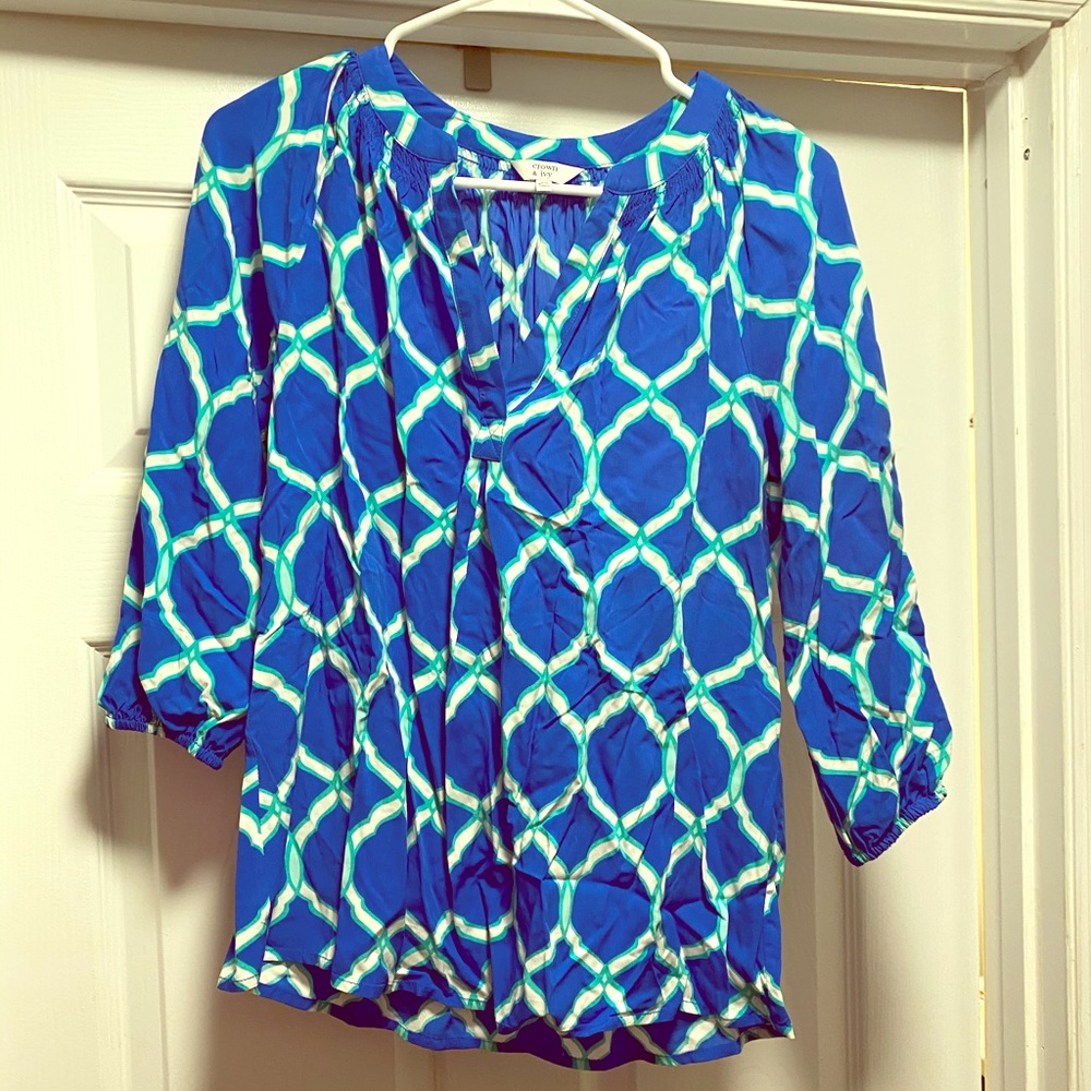 Crown and ivy blouse top